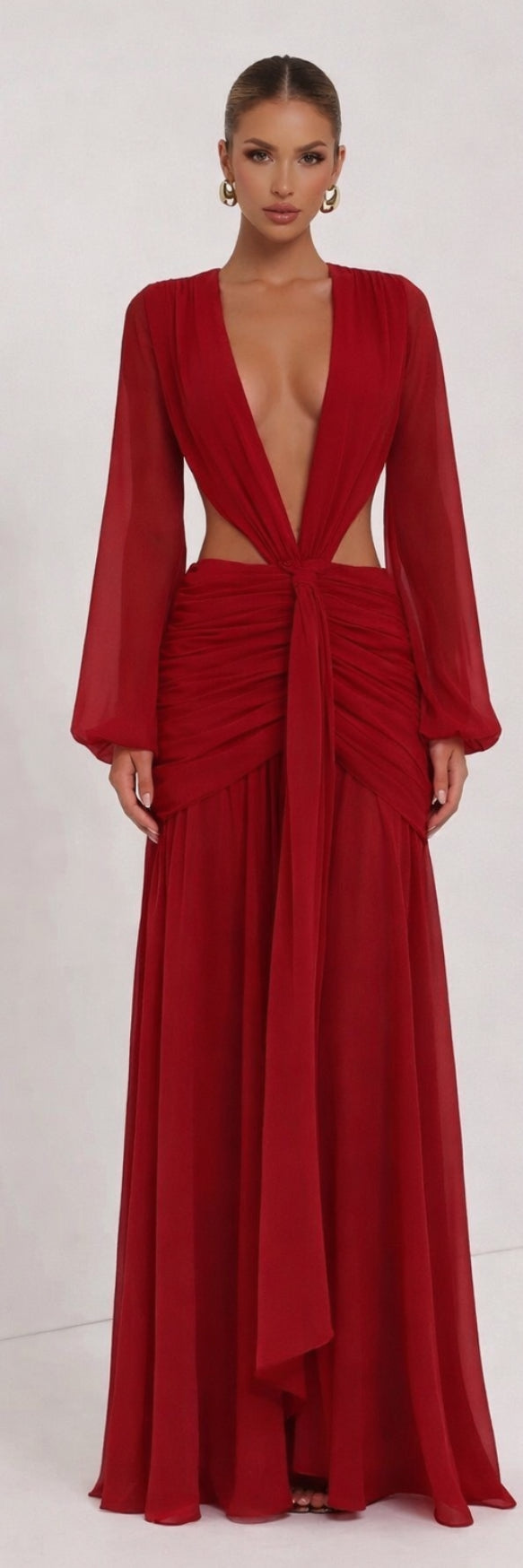 דגם ניצן - שמלת חופש נשפכת עם חיתוכי צד חשופים