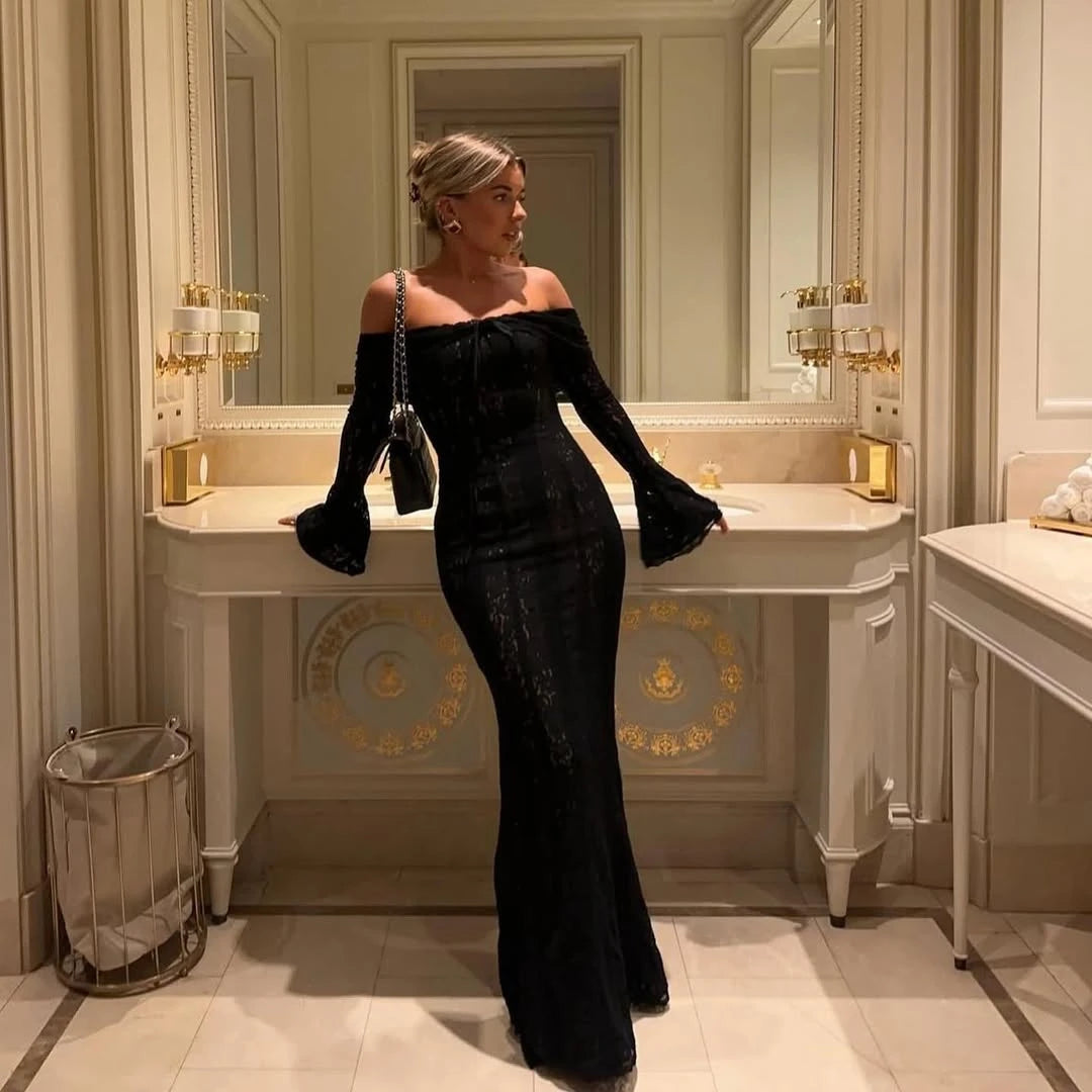 שמלת קלואי – אלגנטיות חושנית ומלאת נוכחות