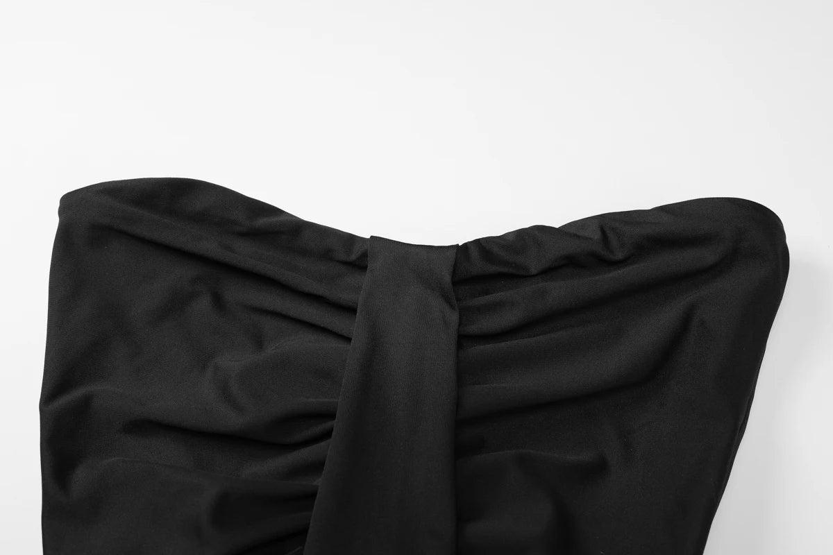 דגם דור - מקסי נשפכת עם קו חזה מחטב