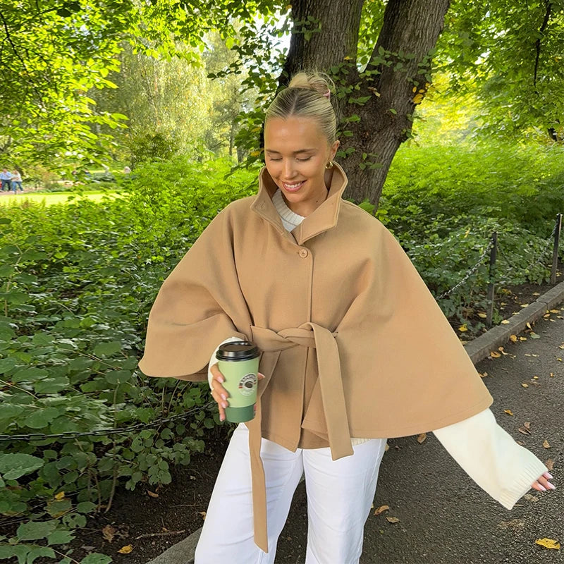 דגם ליז – קייפ אלגנטי בגזרה אירופאית