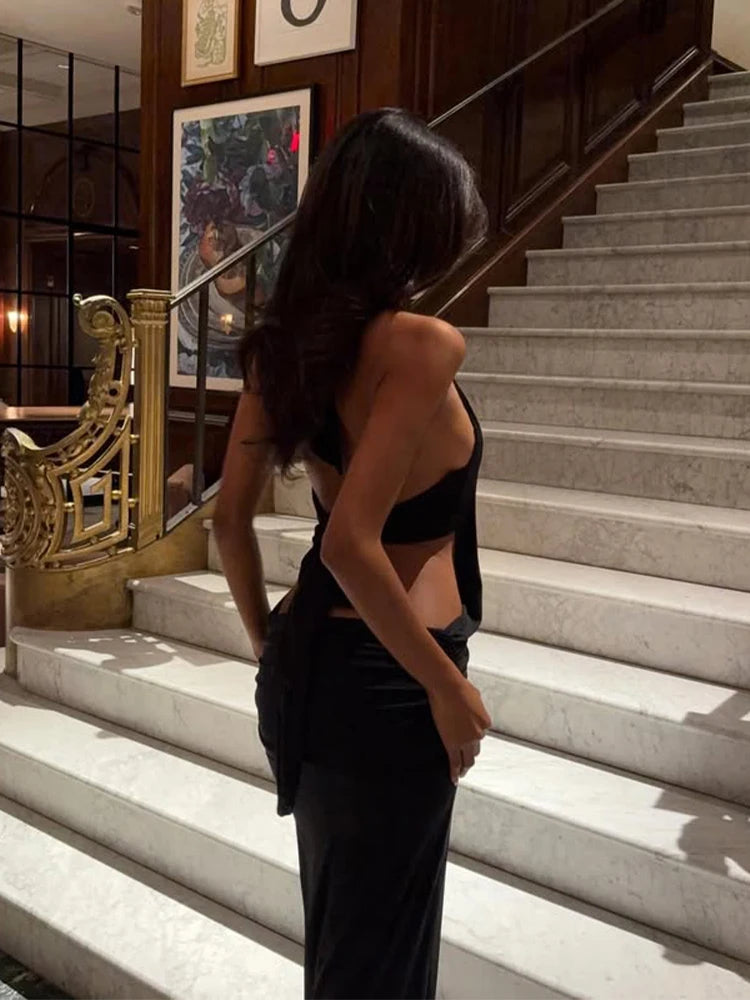 שמלת מקסי ולנסיה – מחשוף עמוק ונפילה אלגנטית