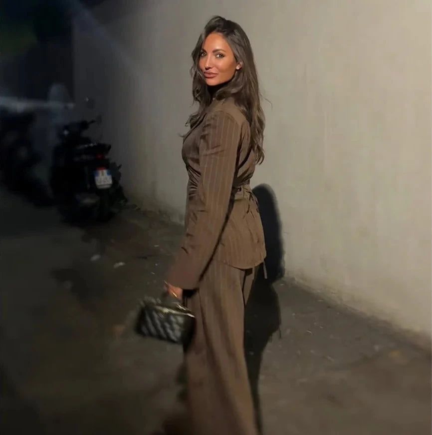 סט הילה - פסים חומים