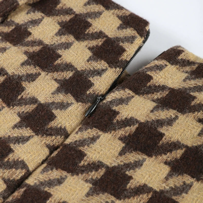 סט רון – זיפר ומכנס קצר משובץ