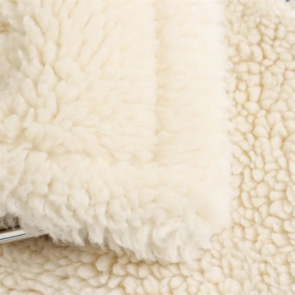 מעיל סיון – פרווה אלגנטית