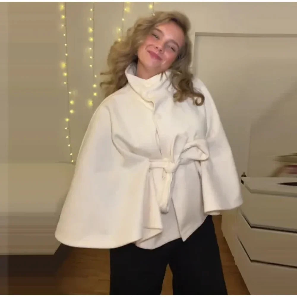 דגם ליז – קייפ אלגנטי בגזרה אירופאית