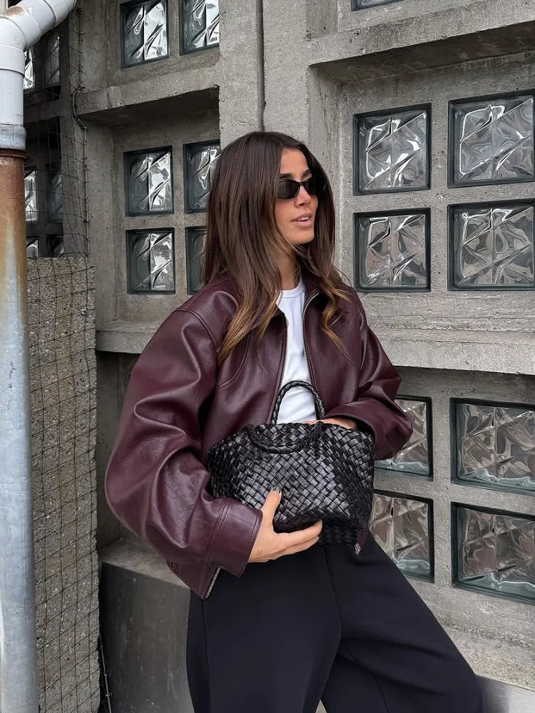 ג’קט אלמה – יין עמוק עם שיק אירופאי