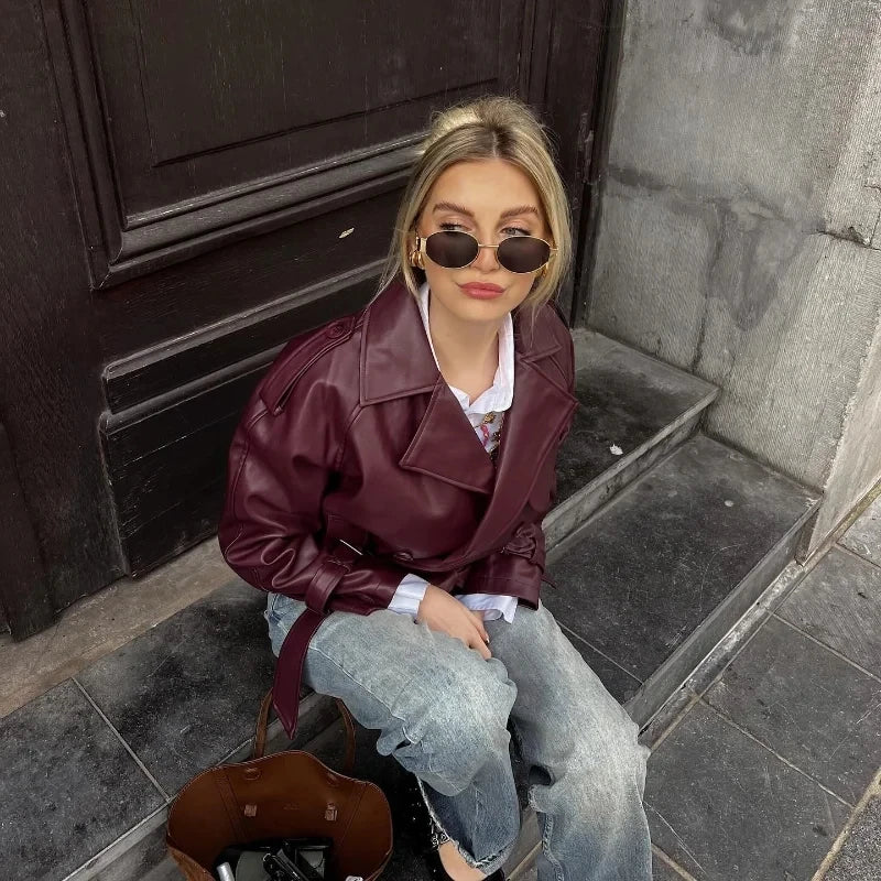 ג׳קט מיקה – עור אלגנטי