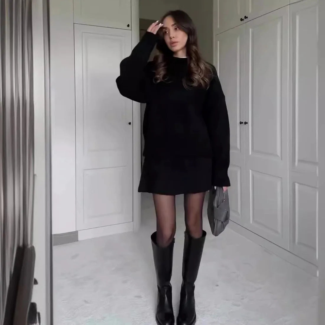 דגם רומי – סט סריג אלגנטי במראה קולג' מודרני