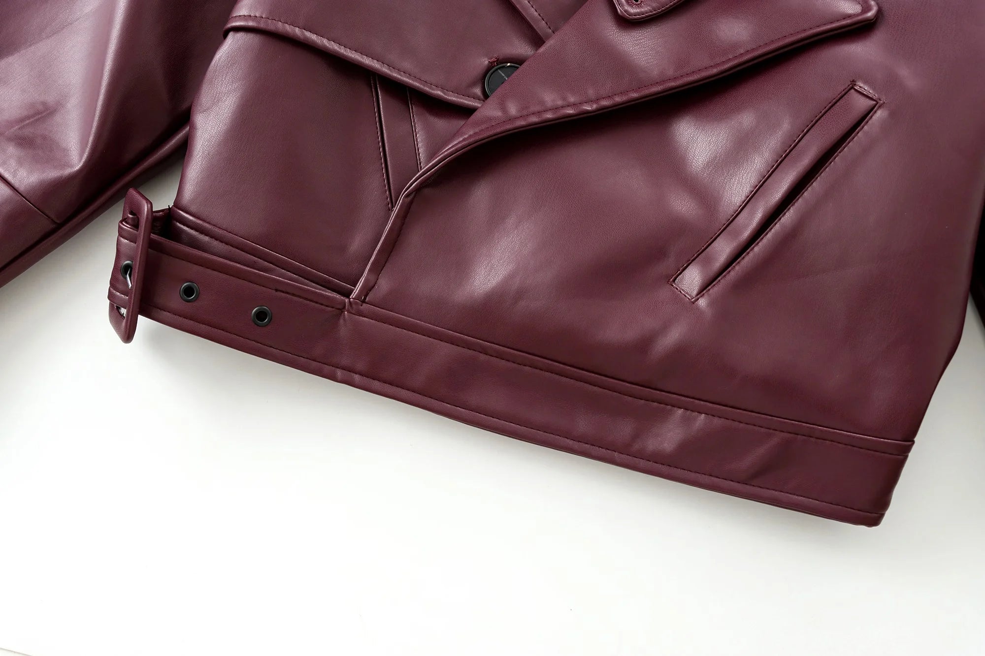 ג׳קט מיקה – עור אלגנטי