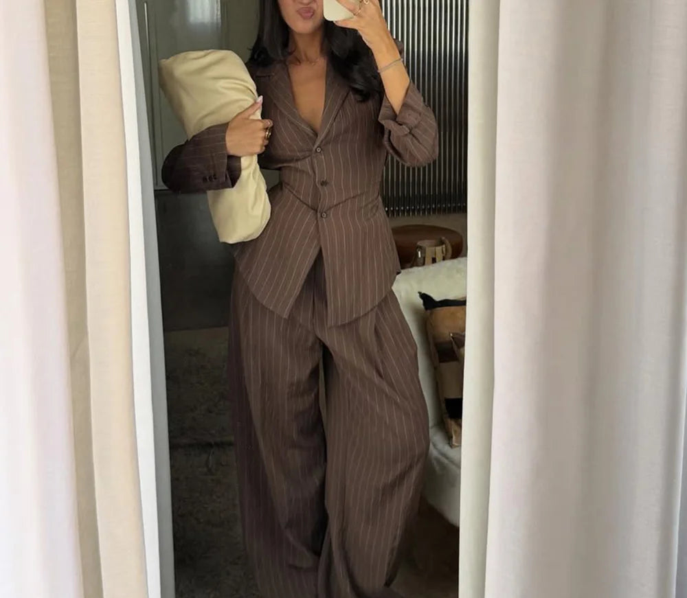 סט הילה - פסים חומים