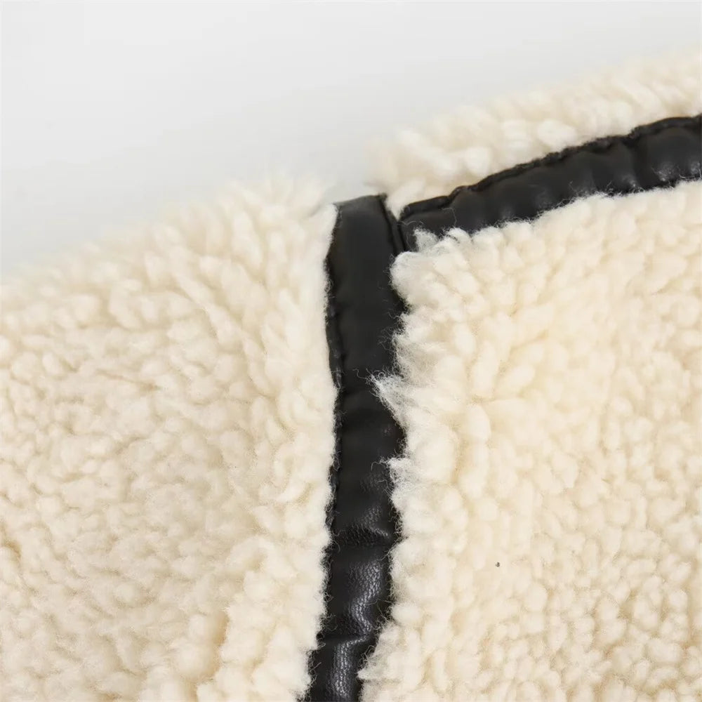 מעיל סיון – פרווה אלגנטית